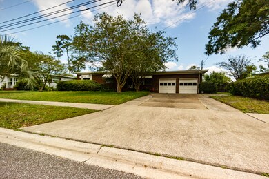 7065 Holiday Rd N, Jacksonville, FL 32216 - photo 2