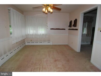 3724 Magnolia Ave, Reading, PA 19605 - photo 6