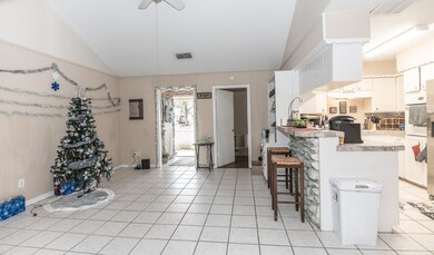 10219 Kirkhill Dr, Houston, TX 77089 - photo 6