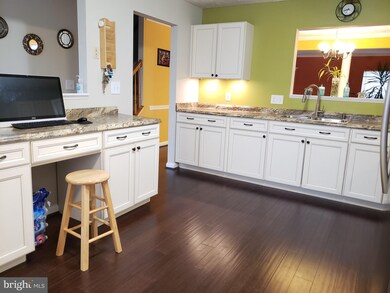 302 Rover Ct, Stafford, VA 22554 - photo 4