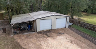 978 Lake Rd, Dry Prong, LA 71423 - photo 5