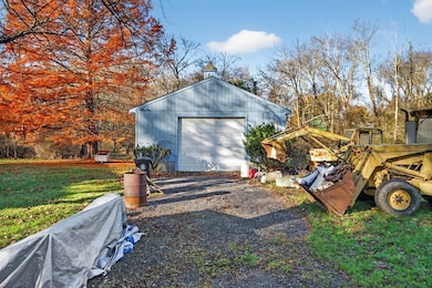 79 Cedar Ave, Swansea, MA 02777 - photo 4