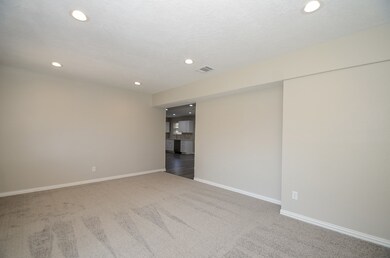 810 Frazer Ln, Houston, TX 77038 - photo 7