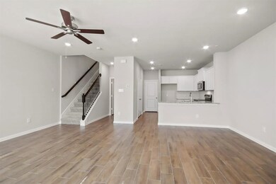 11922 Amber Oak Way unit Bldg 3, Tomball, TX 77375 - photo 7