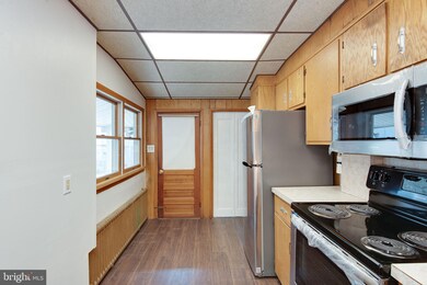 1016 Robeson St, Reading, PA 19604 - photo 7