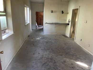 Living Room, view from front door