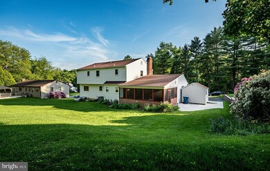 881 Bob o Link Ln, West Chester, PA 19382 - photo 2