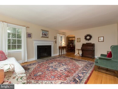 303 Henry Ln, Wallingford, PA 19086 - photo 5