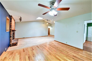 2617 Iris Ave NW, Cedar Rapids, IA 52405 - photo 6