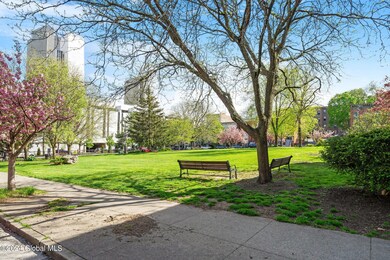 135 Jay St, Albany, NY 12210 - photo 5