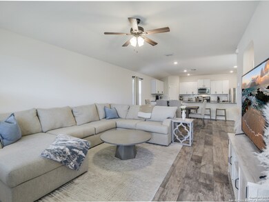 4822 Backswing Way, San Antonio, TX 78261 - photo 5