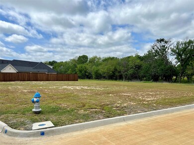 409 Fairmount Ct, Denton, TX 76210 - photo 2