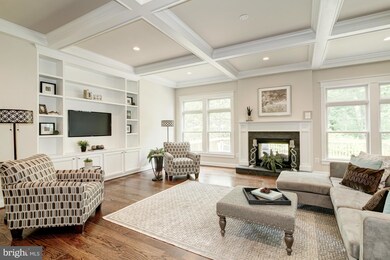 1030 Park St SE, Vienna, VA 22180 - photo 3