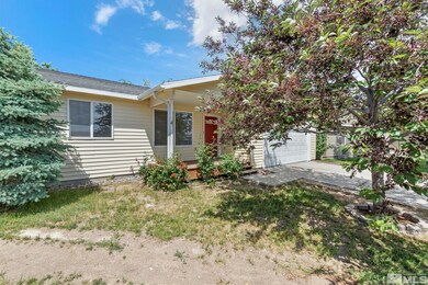 11 Kate Peak Ct, Dayton, NV 89403 - photo 2