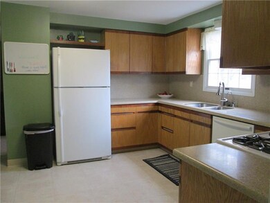 363 Carmell Dr, Pittsburgh, PA 15241 - photo 7