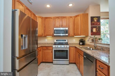 13709 Currant Loop, Gainesville, VA 20155 - photo 4