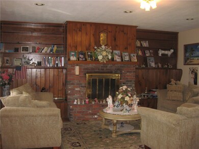 83 Wainwright St, Providence, RI 02908 - photo 5