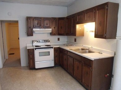 apt A kitchen 1