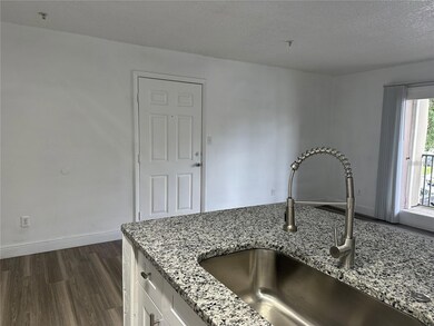 241 Afton Square unit 205, Altamonte Springs, FL 32714 - photo 5