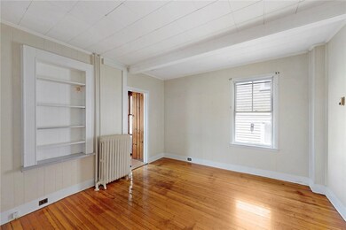 16 Vaughan Ave, Newport, RI 02840 - photo 6