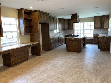 7610 Rolling Fork Ln, Houston, TX 77040 - photo 4