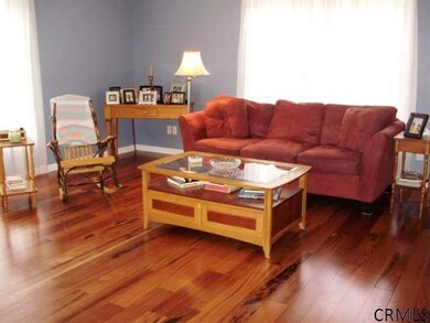 42 Kelton Ct, Albany, NY 12209 - photo 3