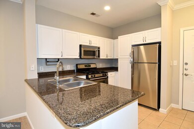 12945 Centre Park Cir unit 301, Herndon, VA 20171 - photo 3