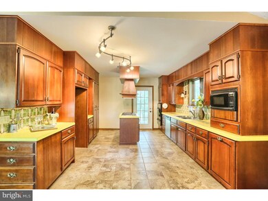 80 Lori Ln, Mohnton, PA 19540 - photo 2