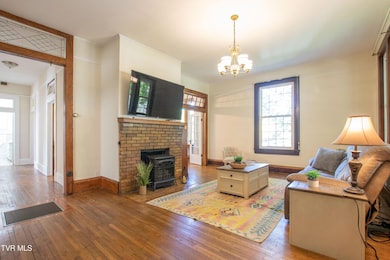 21160 Jeb Stuart Hwy, Damascus, VA 24236 - photo 6