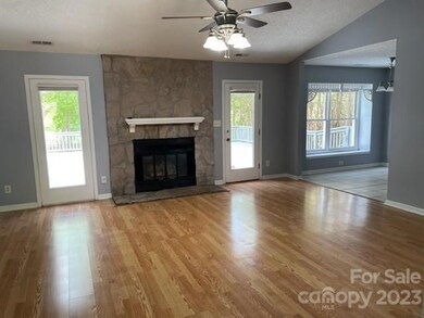 62 Mount Carmel Dr, Asheville, NC 28806 - photo 4