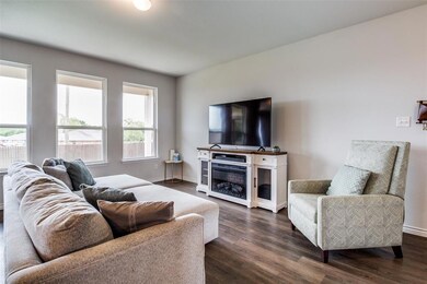 3002 Sonoma Trail, Ennis, TX 75119 - photo 6