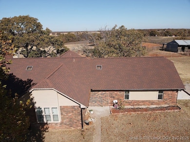285744 E County Road 1690 Rd, Marlow, OK 73055 - photo 3