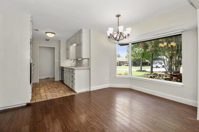 7905 Irish Dr, North Richland Hills, TX 76180 - photo 5