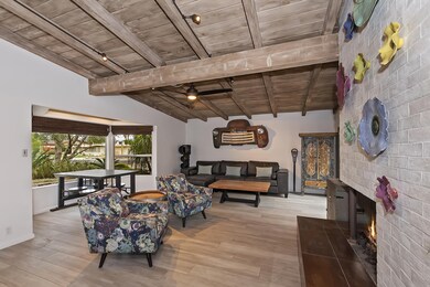 008_Living Room