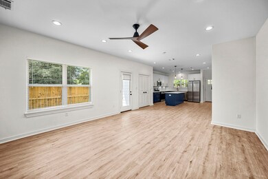 5700 Elysian St, Houston, TX 77009 - photo 6