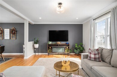 32 Drolet Ave, Pawtucket, RI 02861 - photo 4