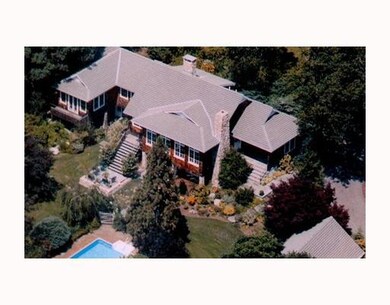 111 Wood Hollow Rd, Wakefield, RI 02879 - photo 2