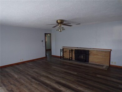 8488 Bradford Rd, Avon, IN 46123 - photo 6