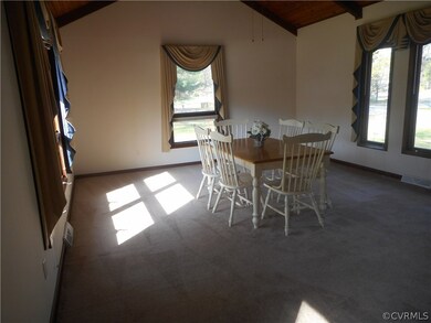 701 Willow Ct, Hopewell, VA 23860 - photo 4