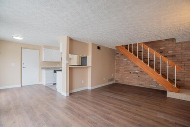 651CherryGlen-2218