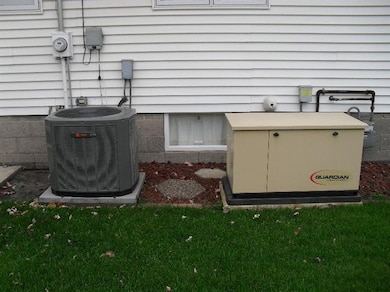 3019 Eder St, Highland, IN 46322 - photo 3