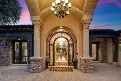 41-Entry Courtyard