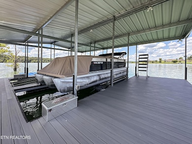Dock w lift