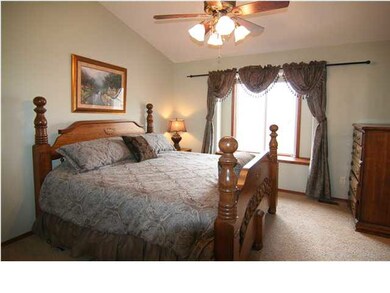 Master bedroom. Vaulted ceiling, Walk-in closet.