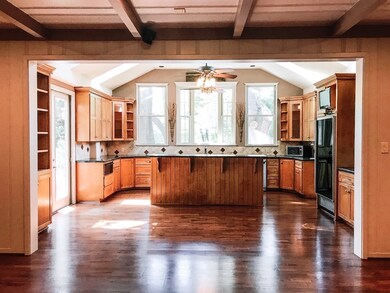 3100 Avenue H, Bay City, TX 77414 - photo 7