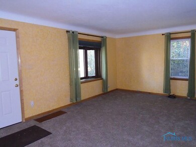 3817 Bellevue Rd, Toledo, OH 43613 - photo 3