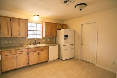 15 Red Oak Rd, Shawnee, OK 74804 - photo 6