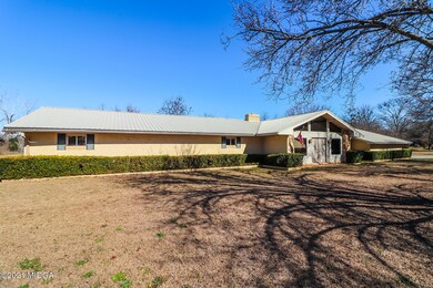 4724 Bennet - Front 5