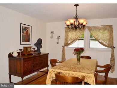 906 Chelten Pkwy, Cherry Hill, NJ 08034 - photo 6