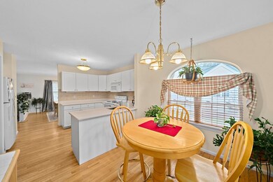 34 Robin Ln, Rockland, MA 02370 - photo 3